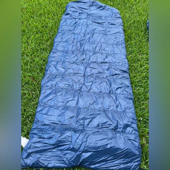 Victoria’s Secret RARE Vintage 💖🏕️ PINK Road Trip Sleeping Bag And Storage Bag - Picture 9 of 9